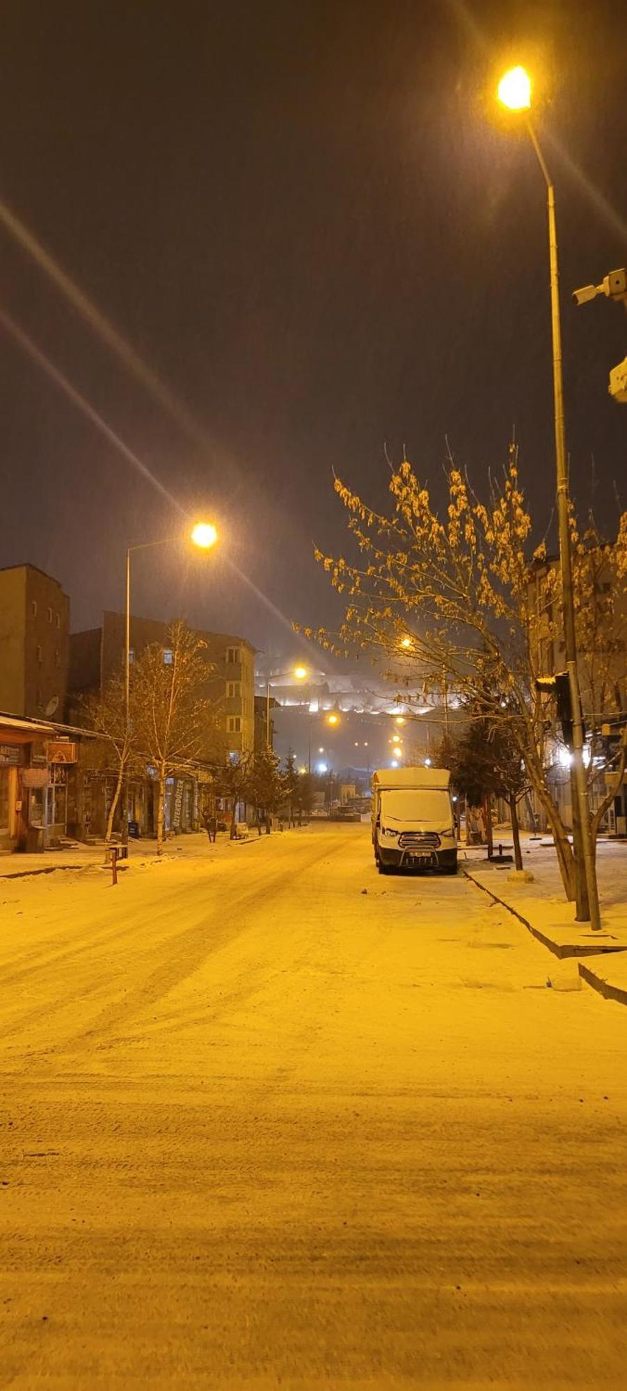 Guengoeren Hotel Kars Esterno foto